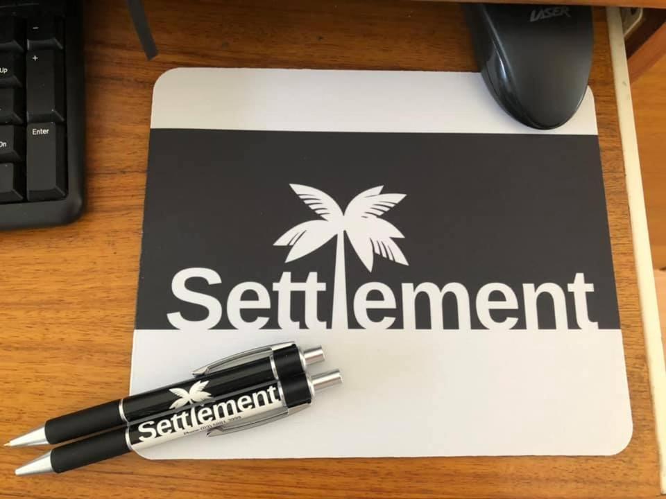 דניליקווין Settlement Motor Inn מראה חיצוני תמונה