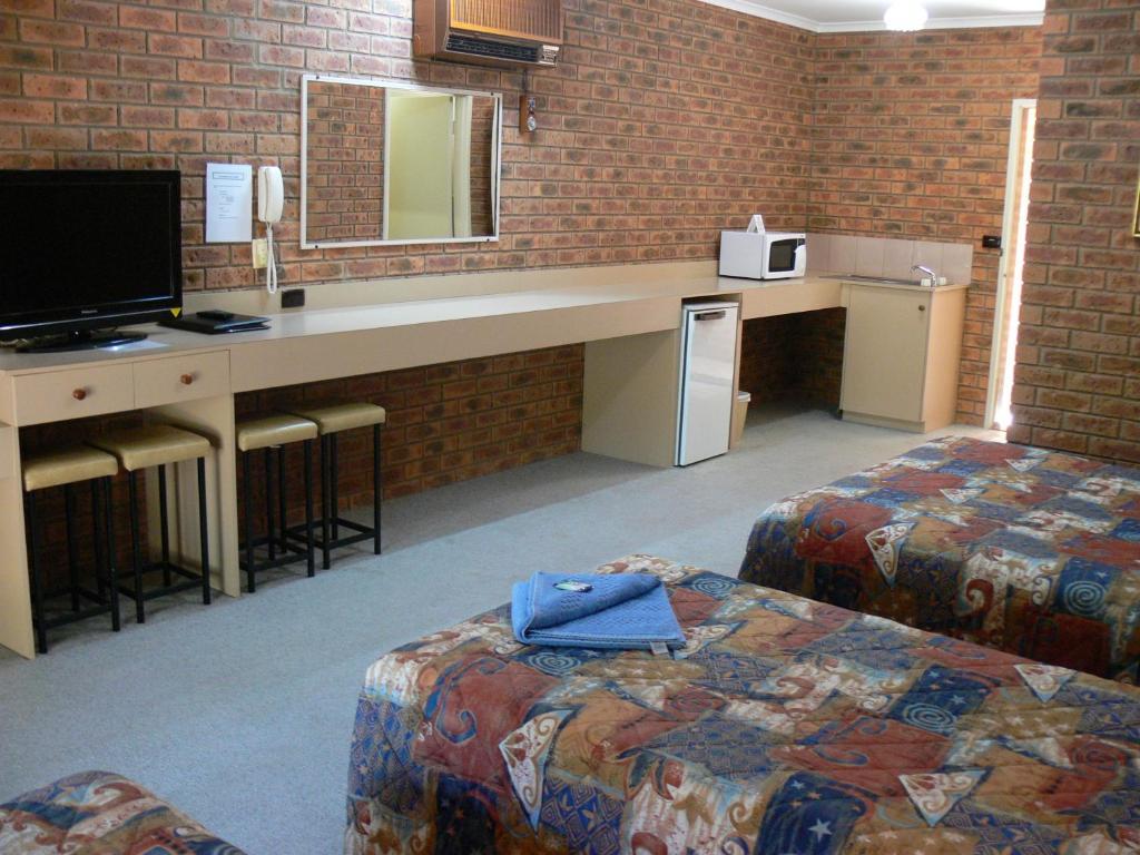 דניליקווין Settlement Motor Inn חדר תמונה